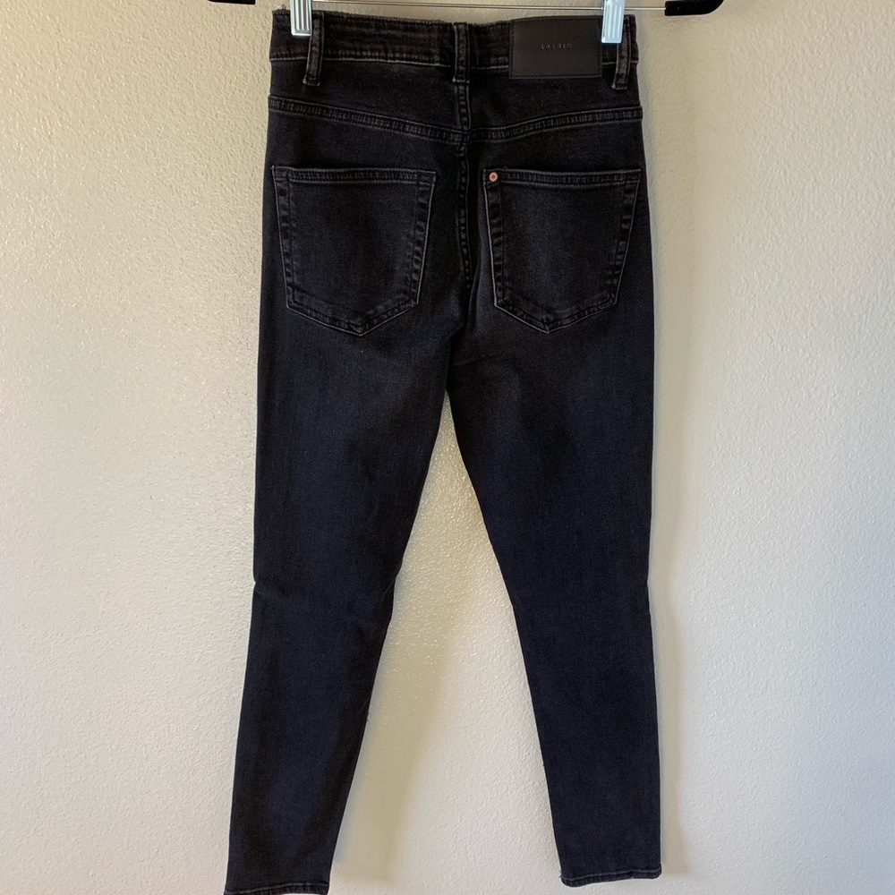 H&M Black Ripped High Rise Jeans Size 25 - Picture 3 of 3